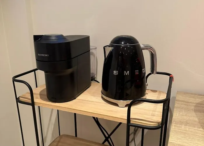 Stylish With Parking Apartament