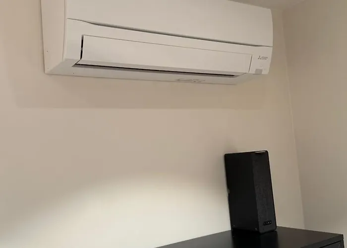 Stylish With Parking Apartament